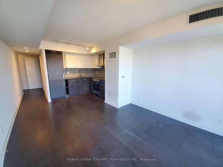 Property Photo:  125 Redpath Avenue 2312  ON M4S 0B5 