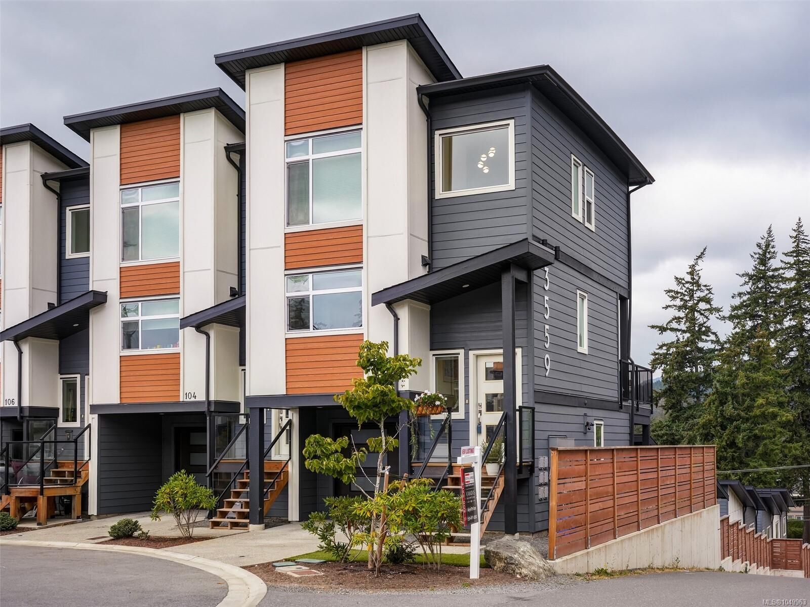 Property Photo: 3559 Vision Way #102 BC V9C 0C4