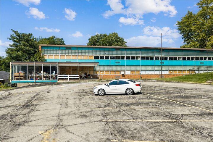 Property Photo:  371 Linmore Ave  PA 15005 