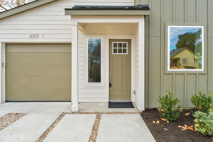 Property Photo:  6107 Richardson Lane 1  TX 78741 