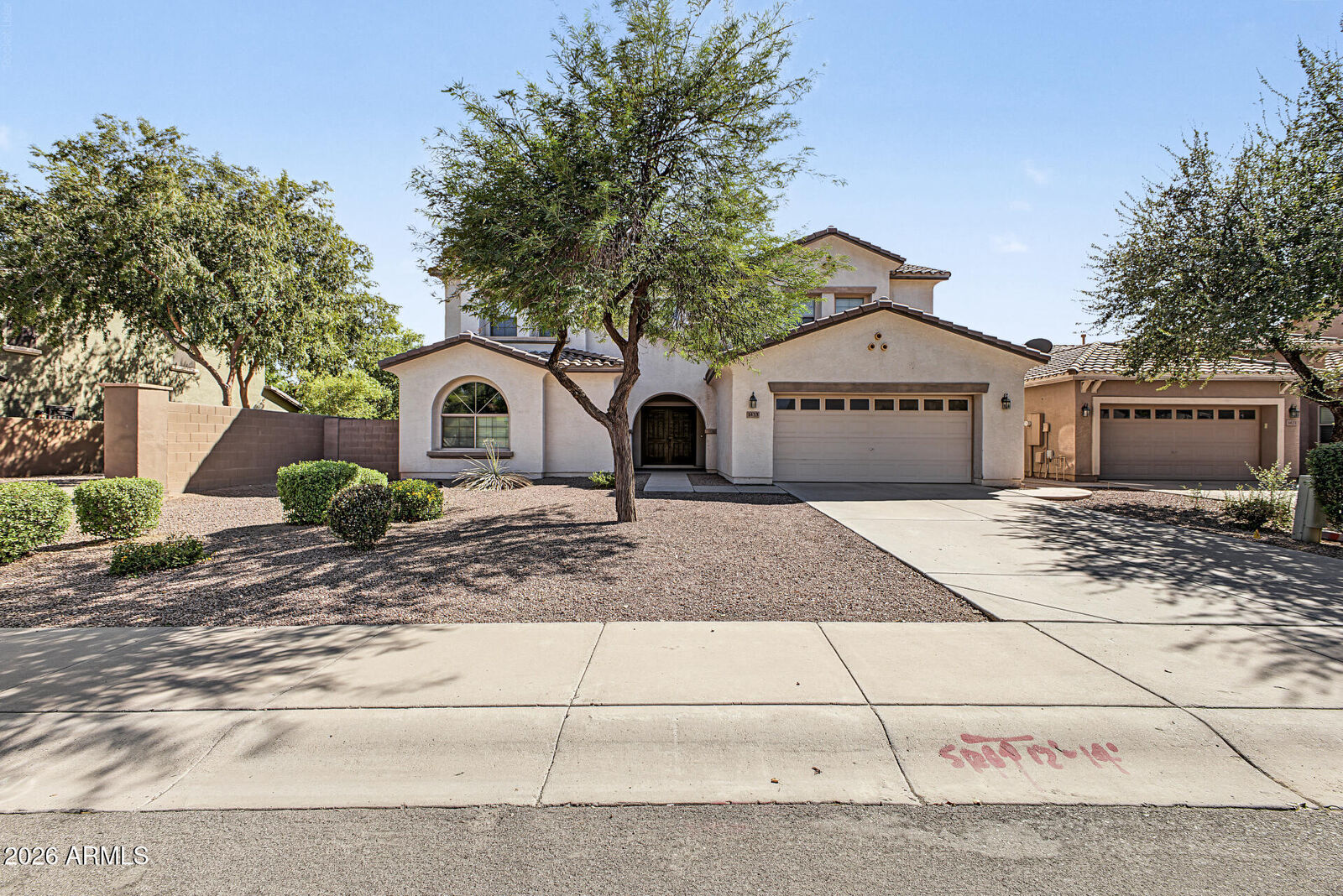 Property Photo:  1433 E Canyon Creek Drive  AZ 85295 