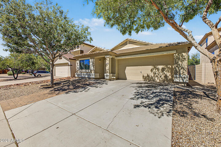 Property Photo: 10238 W Hess Street AZ 85353