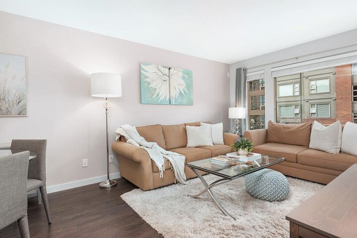 Property Photo:  1673 Lloyd Avenue 301  BC V7P 0A9 