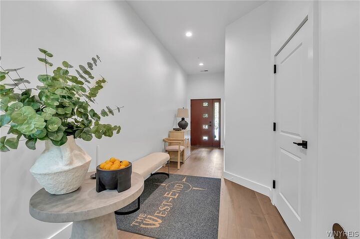 Property Photo:  258 Lakefront Boulevard  NY 14202 