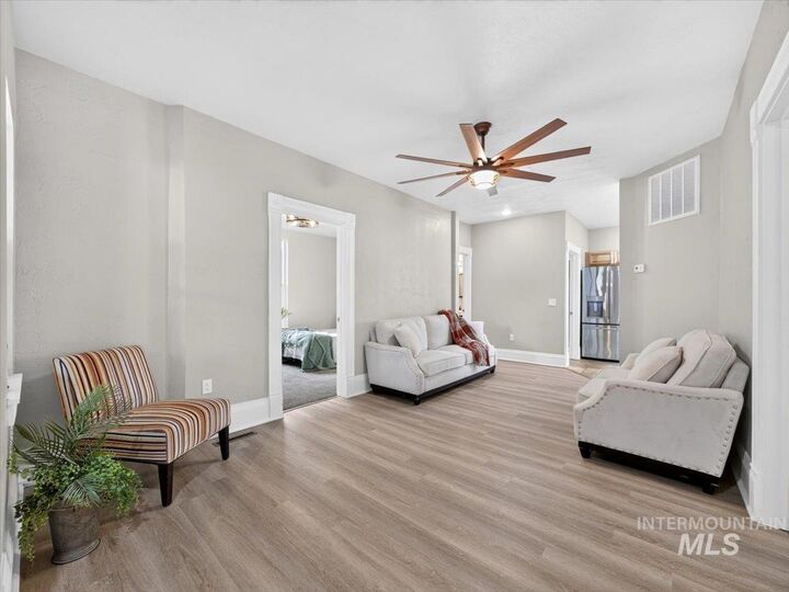 Property Photo: 518 E Court Street ID 83672