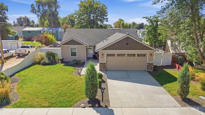Property Photo: 219 High Street ID 83651