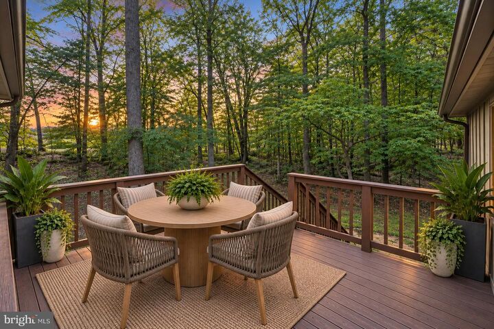Property Photo: 15408 Rillhurst Drive VA 22701