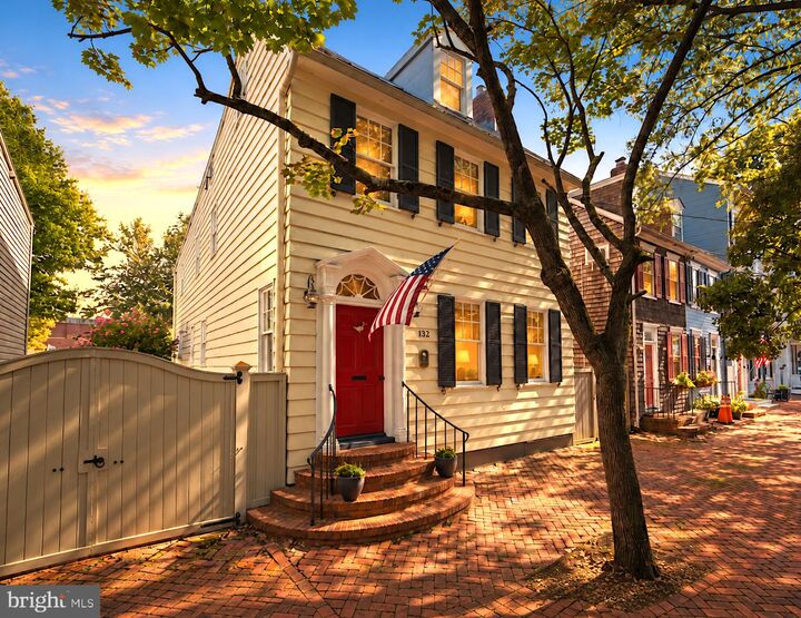 Property Photo:  132 Market Street  MD 21401 