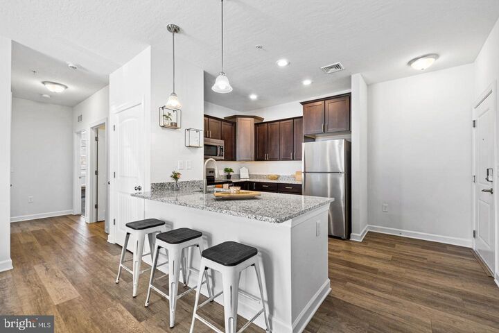 Property Photo:  1002 Admiral Lane 201  PA 17331 