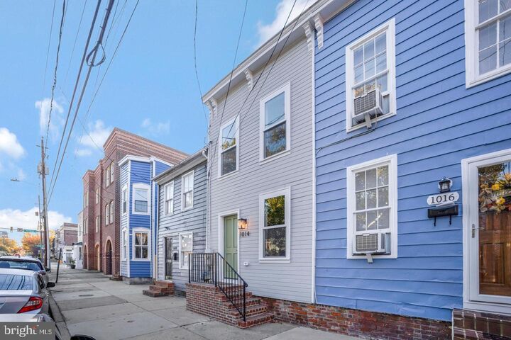 Property Photo: 1014 Queen Street VA 22314