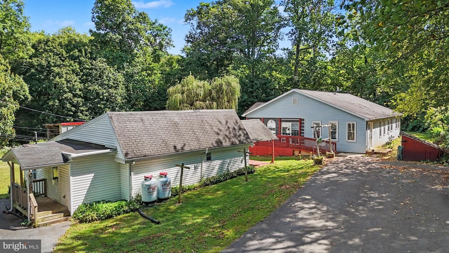 Property Photo:  834 Oberlin Road  PA 17057 