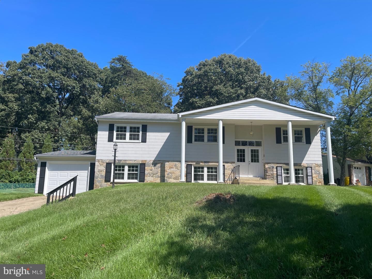 Property Photo: 239 Kennedy Drive MD 21146