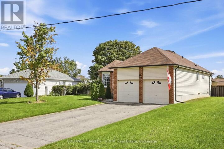 Property Photo: 25 Cedar Court ON K9V 6A9