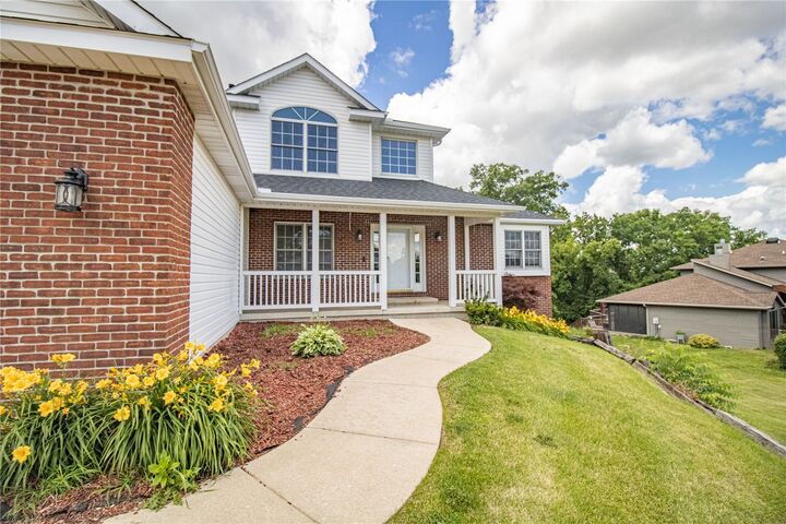 Property Photo:  2050 Sky View Drive  IA 52302 