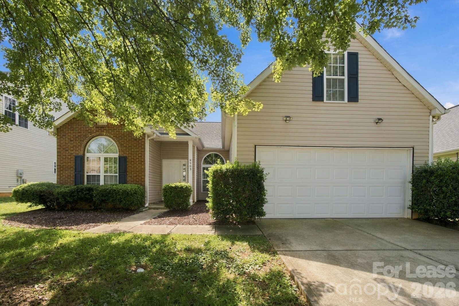 Property Photo: 9503 Scotland Hall Court NC 28277