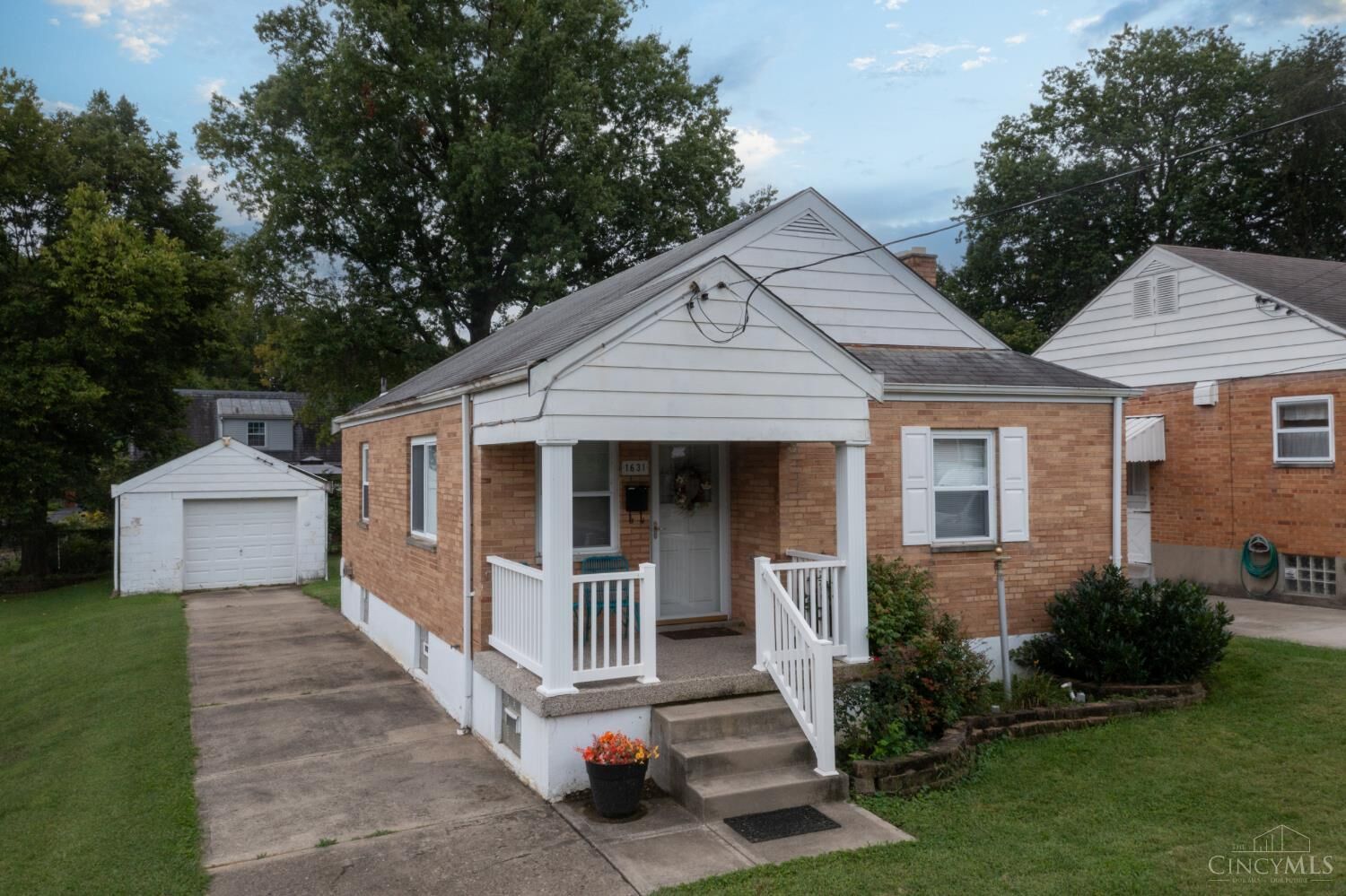 Property Photo:  1631 Marilyn Lane  OH 45231 