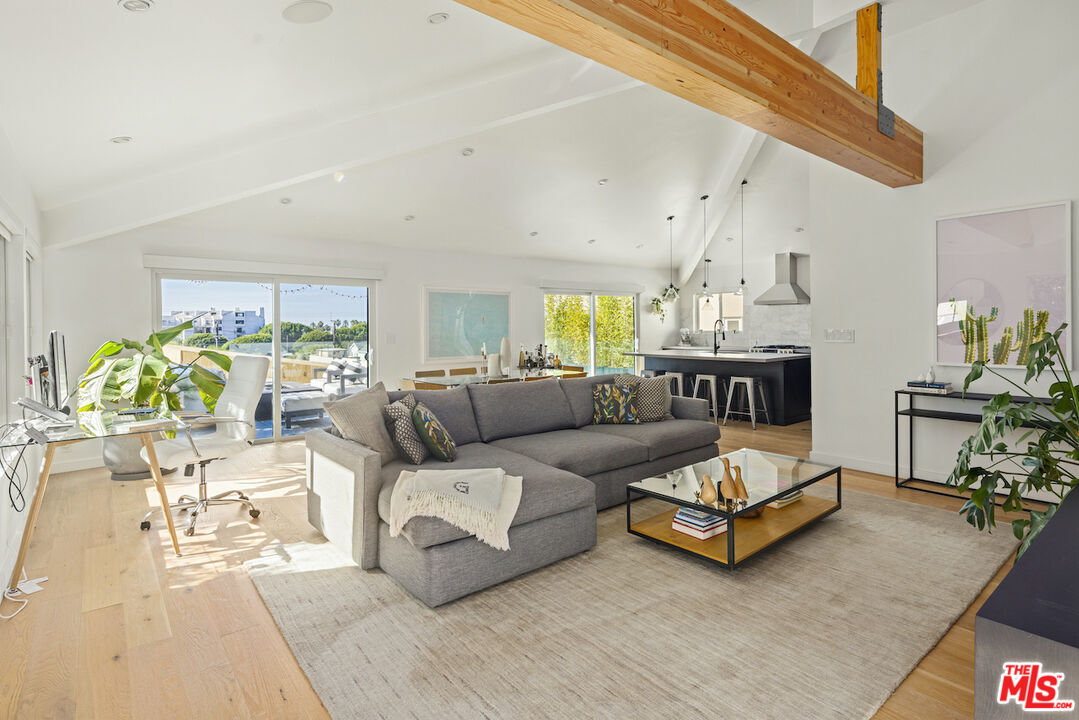 Property Photo:  2918 3rd St, Unit 1  CA 90405 