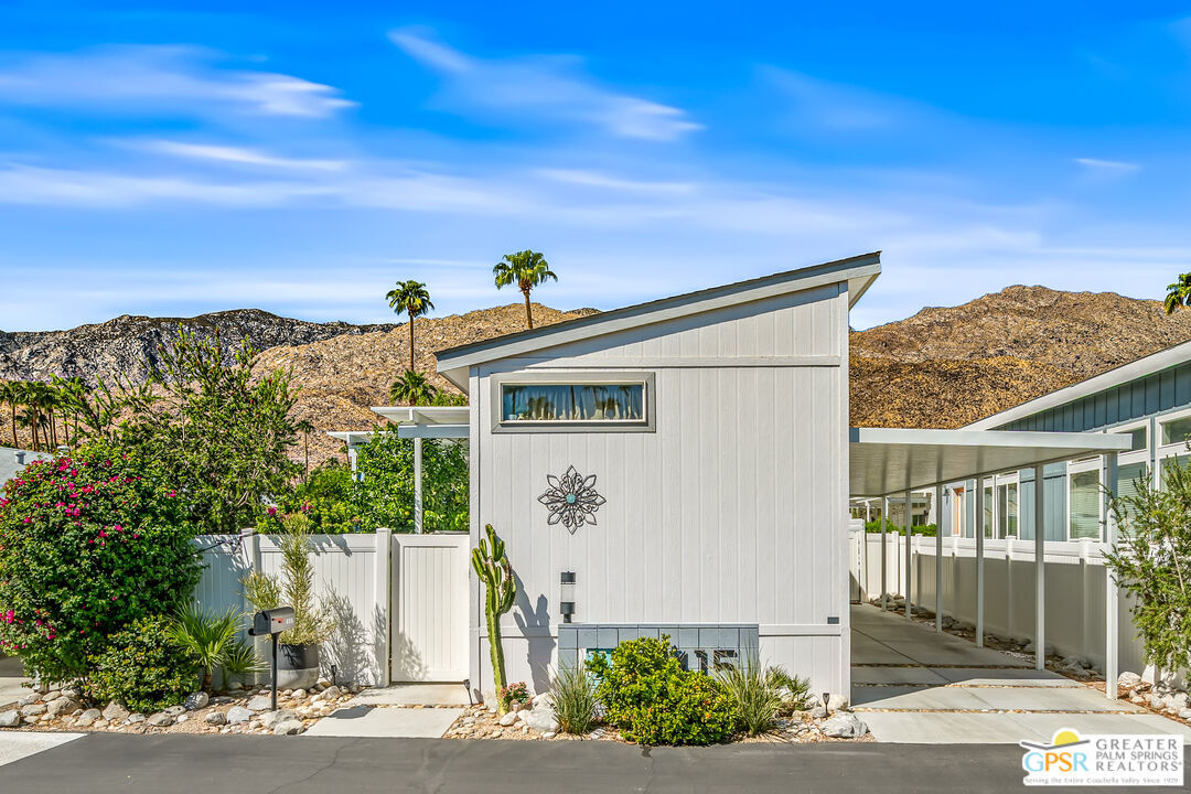 Property Photo:  415 Ginger Dr  CA 92264 