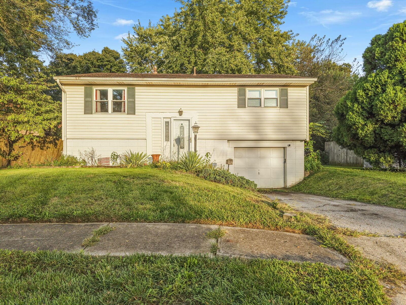 Property Photo:  3096 Hatfield Court  OH 43232 