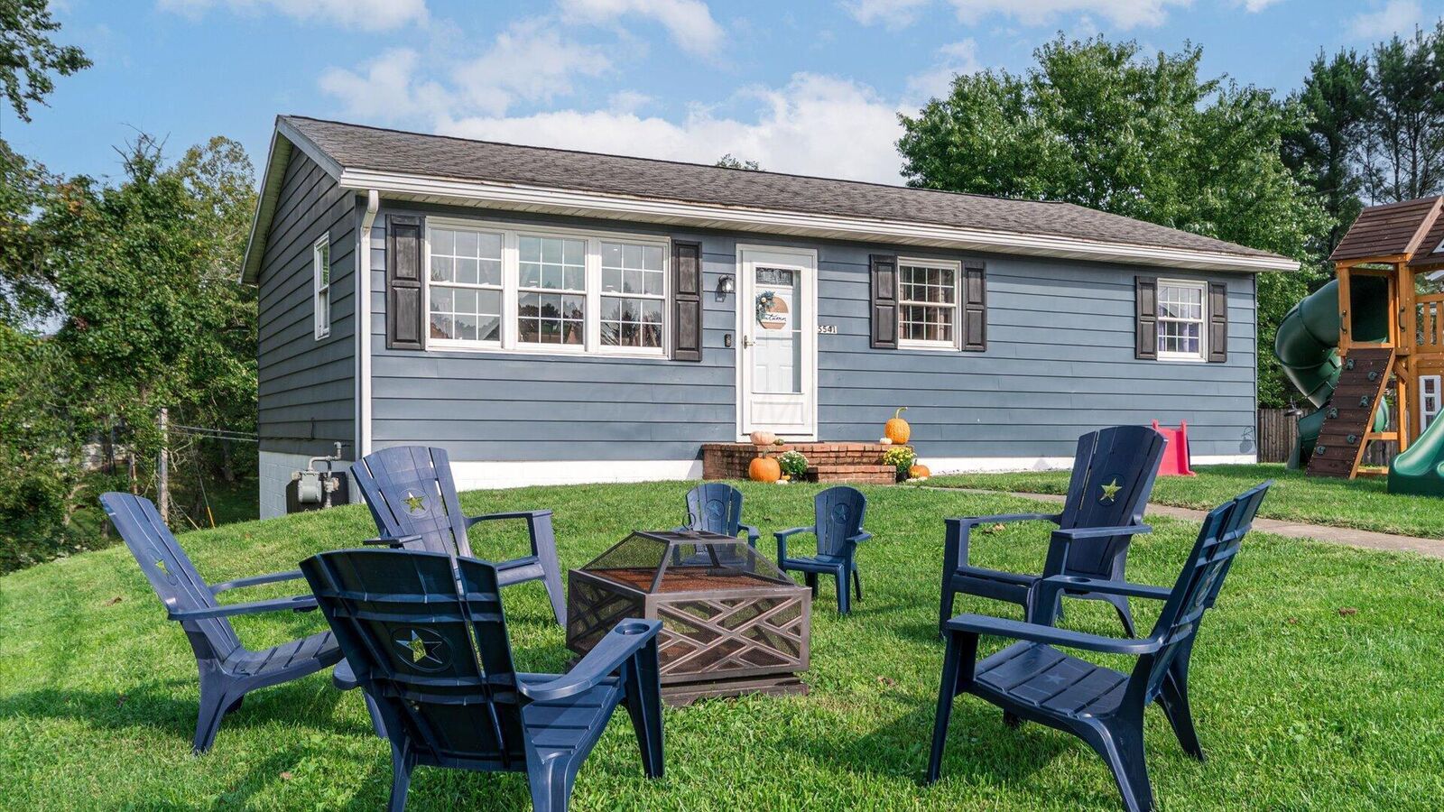 Property Photo:  5541 Ridgewood Drive  OH 43725 