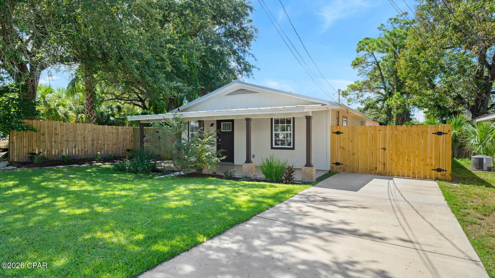 Property Photo:  3926 Sabal Street  FL 32408 