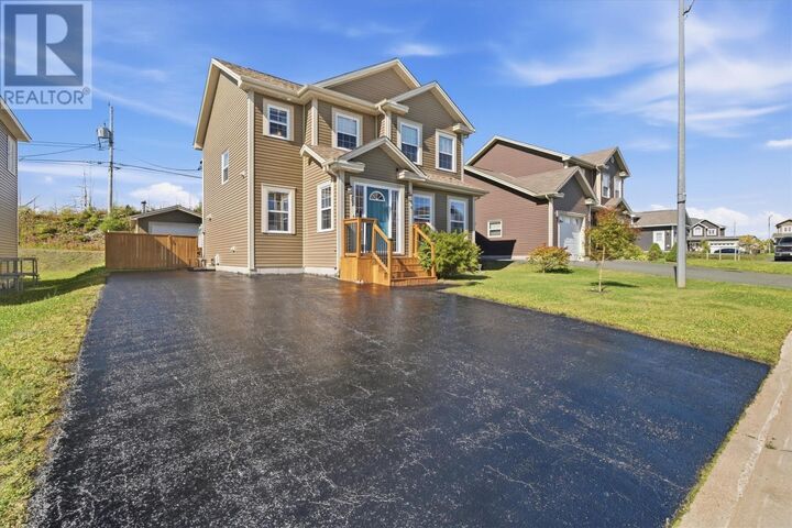 Property Photo:  51 Orlando Place  NL A1B 0N6 