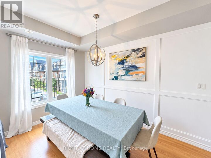 Property Photo: 2420 Baronwood Drive 40-03 ON L6M 0X6