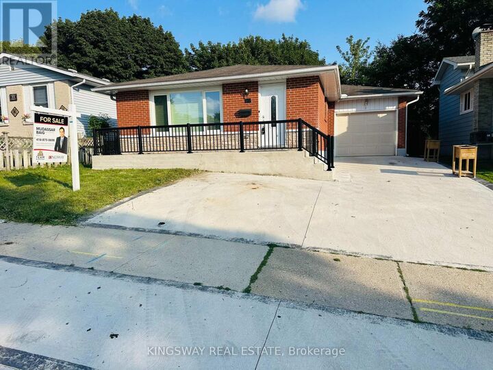 Property Photo:  35 Silver Aspen Crescent  ON N2N 1H5 