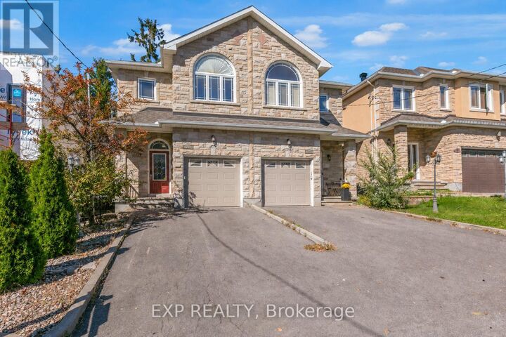 Property Photo: 1221 Anoka Street ON K1V 6C5