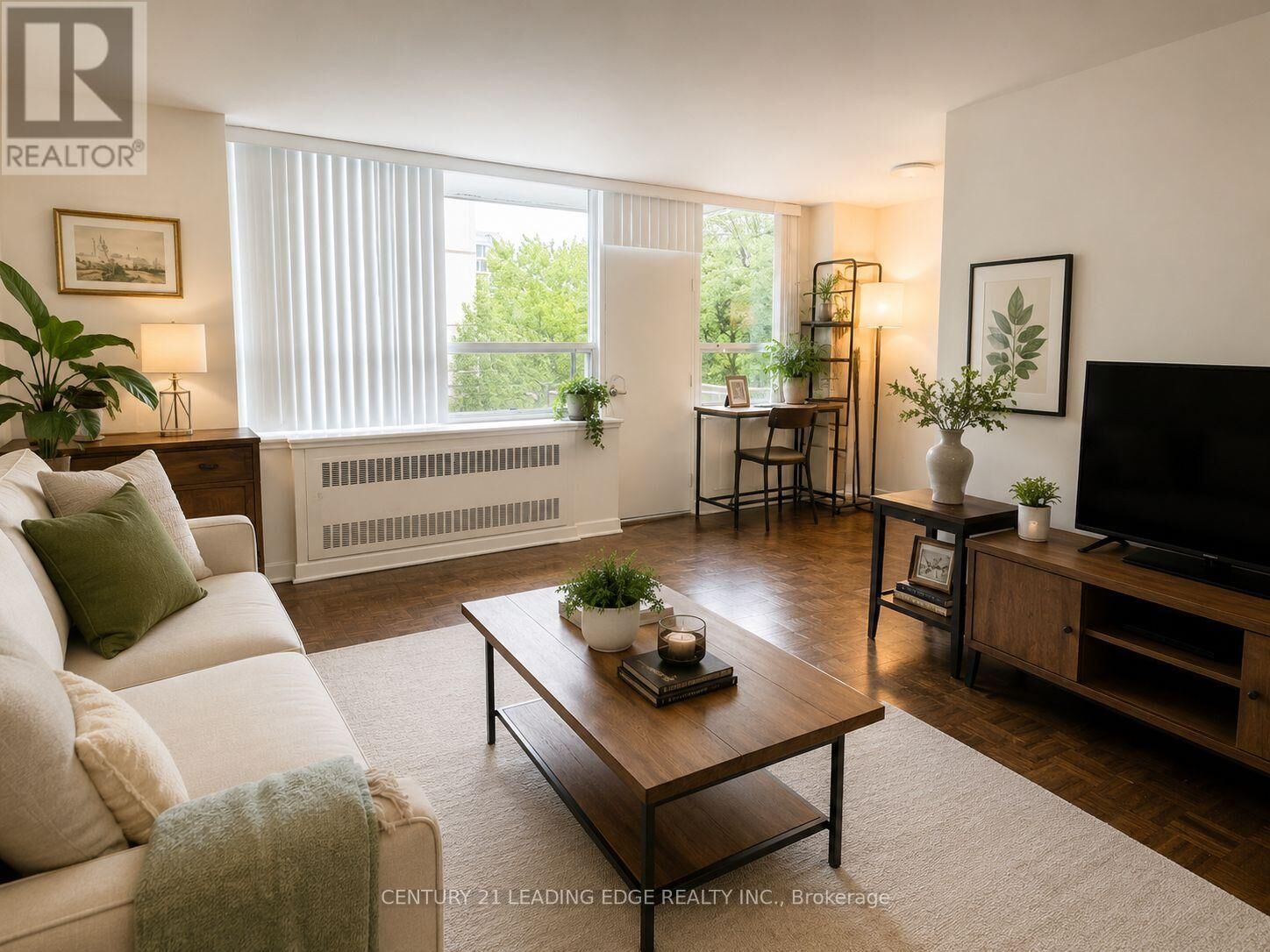 Property Photo:  103 Avenue Road 1102  ON M5R 2G9 