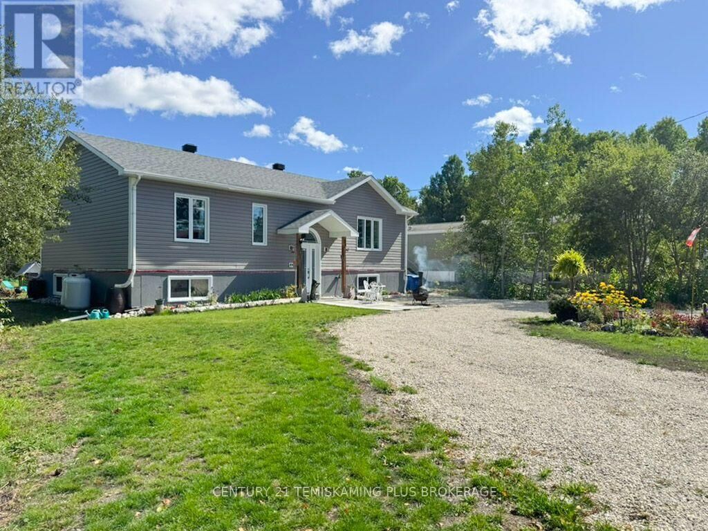 Property Photo:  94 Hillview Street  ON P0J 1N0 