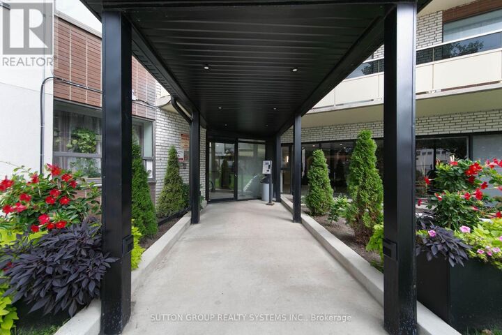 Property Photo:  921 Midland Avenue 209  ON M1K 4G2 