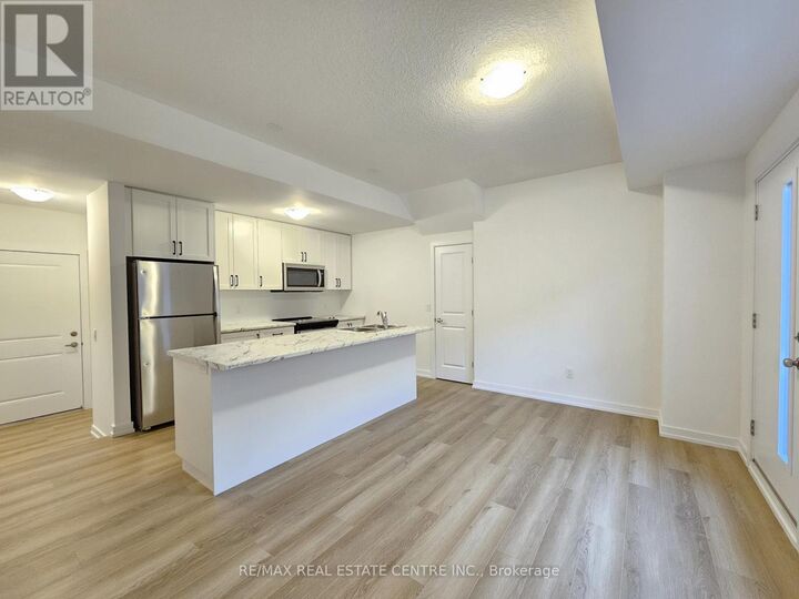 Property Photo:  70 Kenesky Drive 11  ON L8B 1Y4 