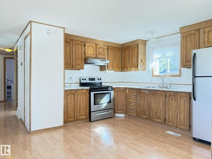 Property Photo:  134 Willow Dr  AB T0C 0P0 