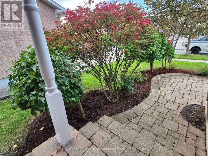 Property Photo: 83 Cloughley Drive North ON L4N 9T8