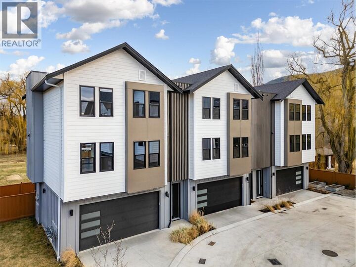 Property Photo: 3590 Redecopp Road 6 BC V4V 1X5