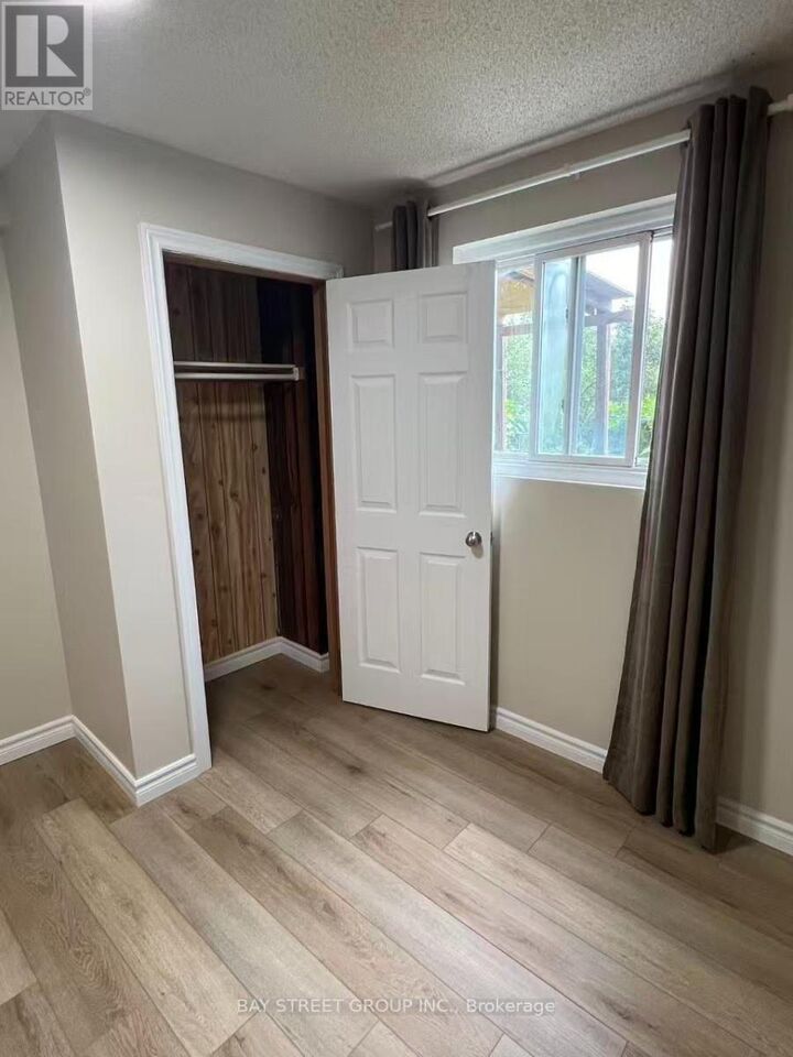 Property Photo:  118 Hildenboro Square  ON M1W 1Y3 