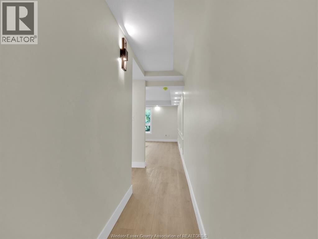 Property Photo:  670 Cameron 101  ON N9B 1Z1 