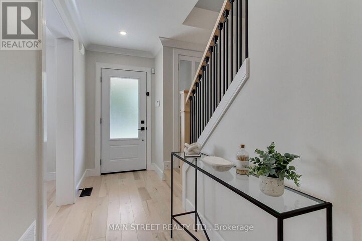 Property Photo:  10 Daniele Avenue South  ON L0G 1A0 