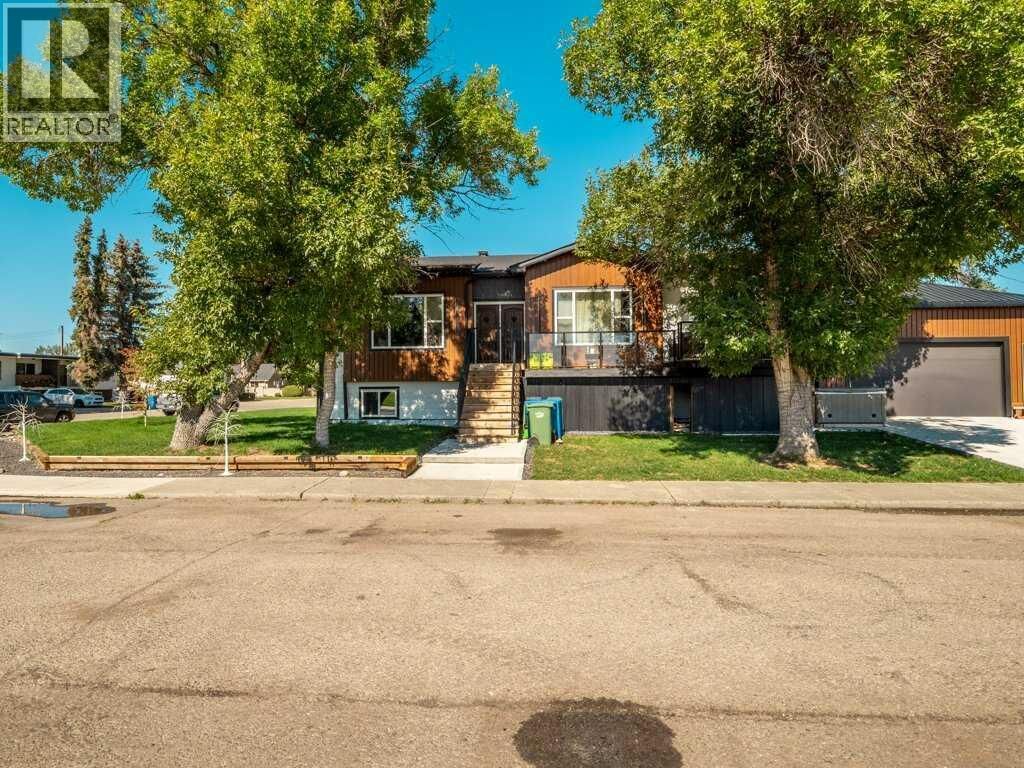 Property Photo: 2021 15 Street AB T1M 1A1