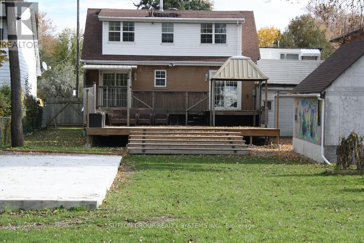 Property Photo:  684 Birchmount Road Upper  ON M1K 1R3 