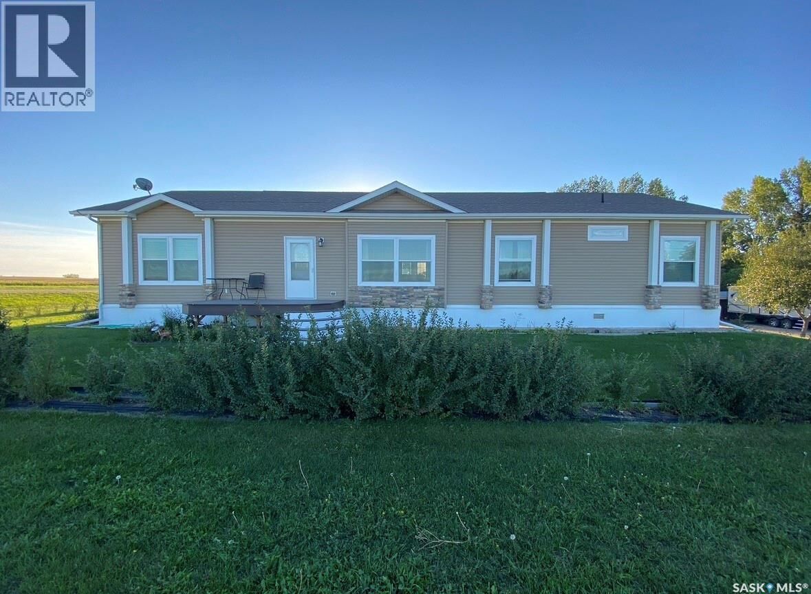 Property Photo:  528 Duke Street  SK S0G 2J0 