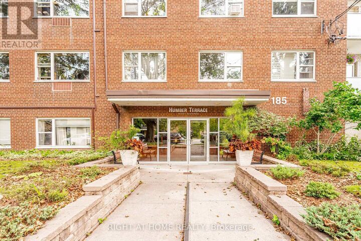 Property Photo:  185 Stephen Drive 406  ON M8Y 3N5 