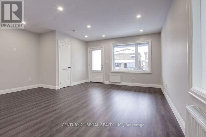 Property Photo: 276 Atlas Avenue A ON M6C 3P9