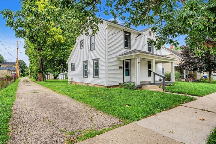 Property Photo: 722 W Franklin Street OH 45373