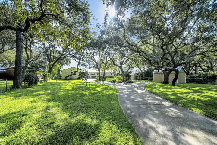 Property Photo:  45 Poquito Road  FL 32579 