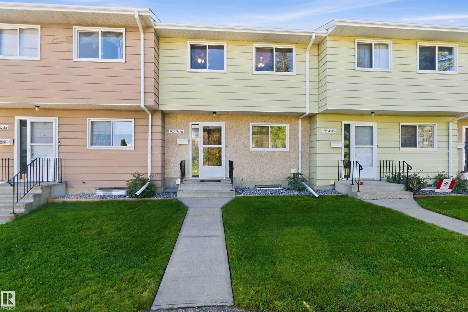 Property Photo:  17351 85 Avenue NW  AB T5T 0P7 