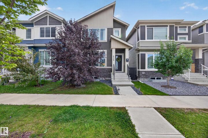 Property Photo:  635 Meadowview Drive  AB T8L 0X2 
