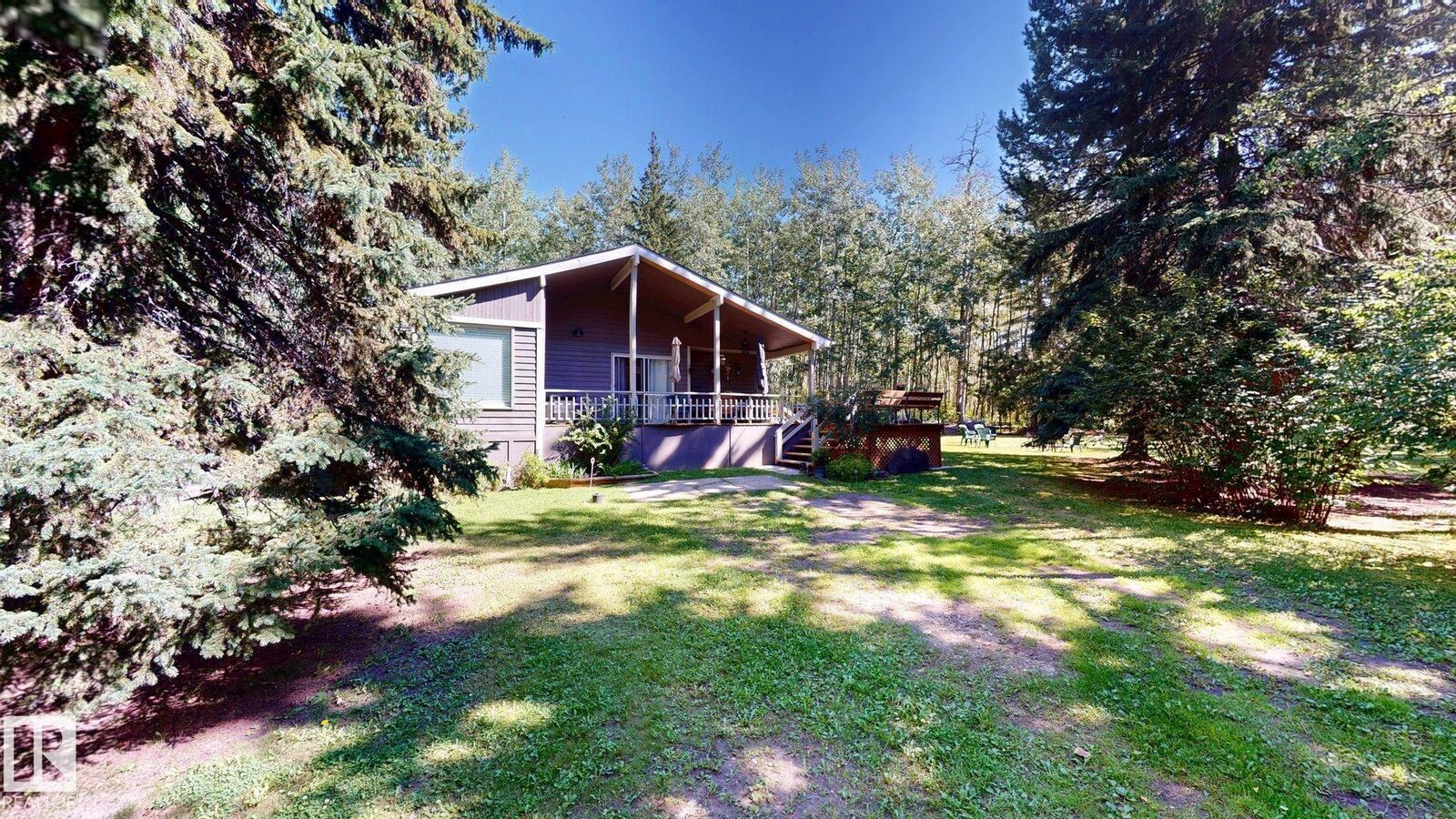 Property Photo:  602 Highland Road  AB T0C 2C0 