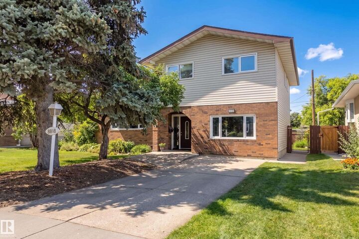 Property Photo:  8818 161 Street NW  AB T5R 2L2 